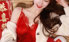 岳艳的胯下做爰岳艳小说